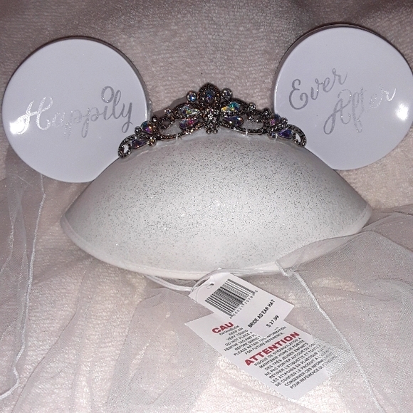 Official Disney Fairytale Weddings Minnie's Bride Ear Hat - Picture 2 of 10